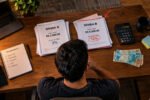 Qual dívida pagar primeiro Comece pela mais cara